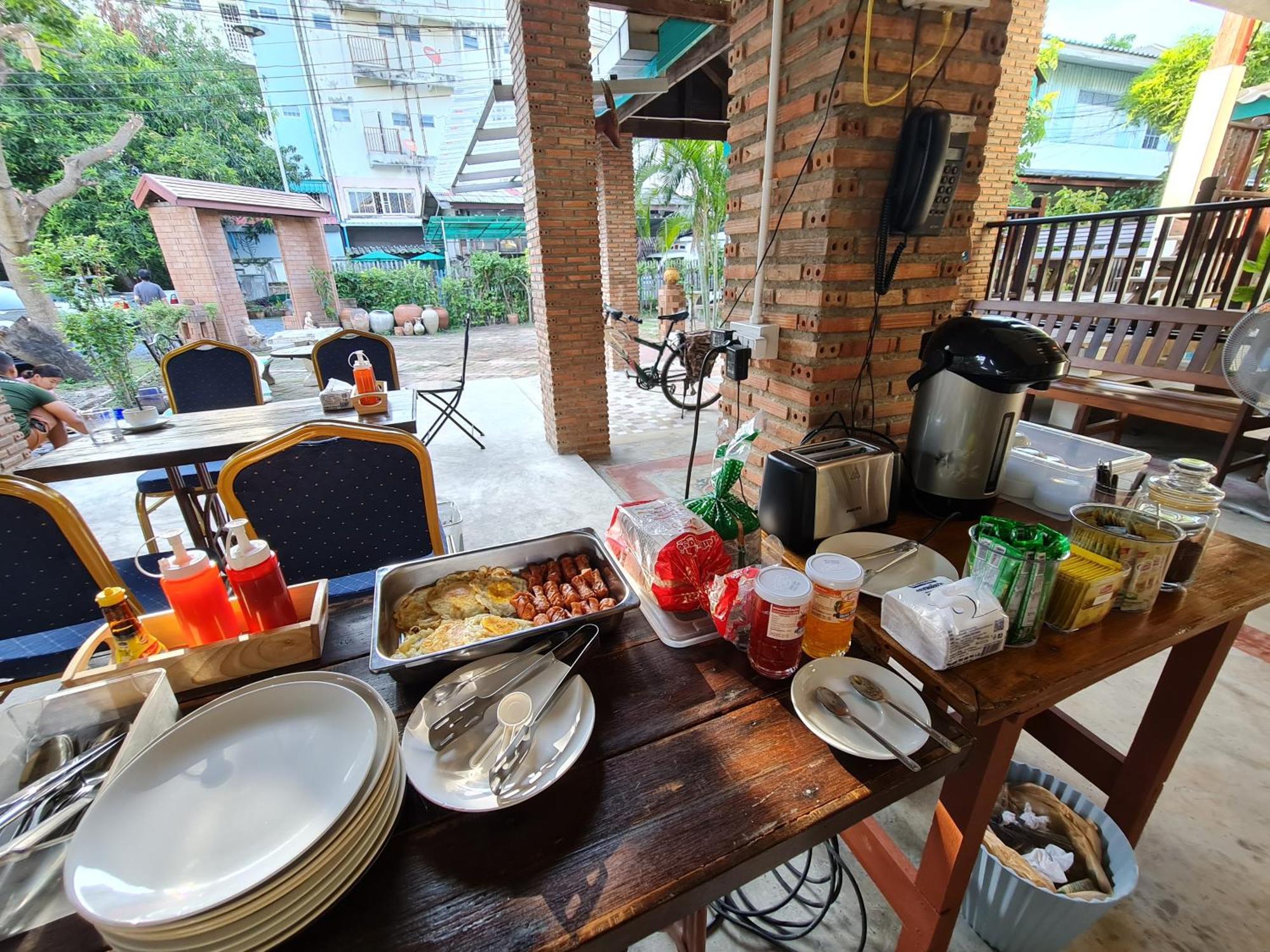 Apartmán Tepbunthomhouse Ayutthaya Exteriér fotografie