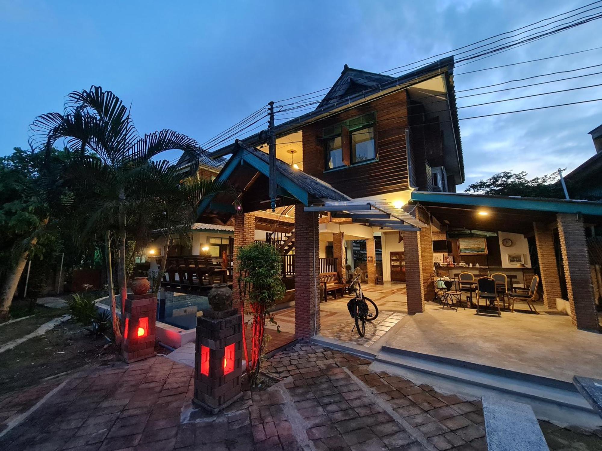 Apartmán Tepbunthomhouse Ayutthaya Exteriér fotografie