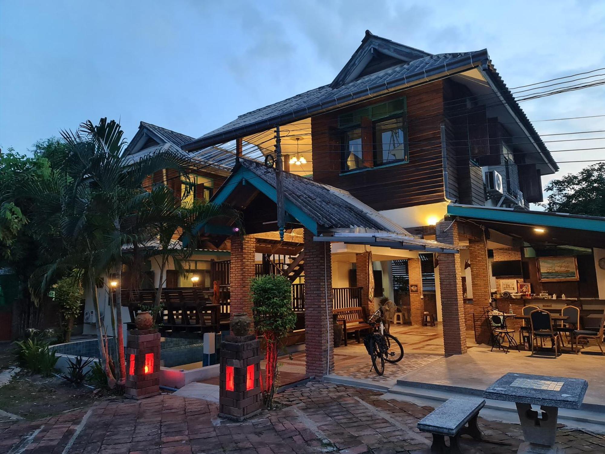 Apartmán Tepbunthomhouse Ayutthaya Exteriér fotografie
